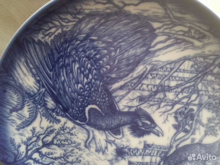 Настенная тарелка