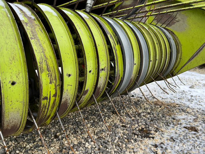 Пресс-подборщик Claas Rollant 44, 2001