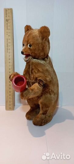 Игрушка заводная медведь СССР (рабочий)