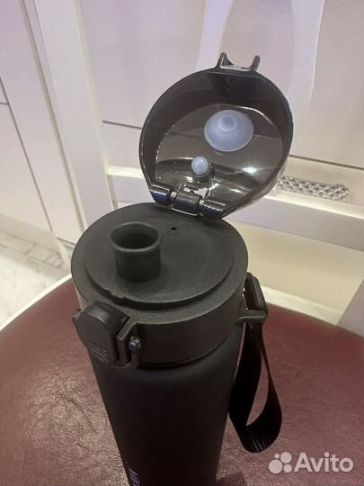 Бутылка для воды спортивная