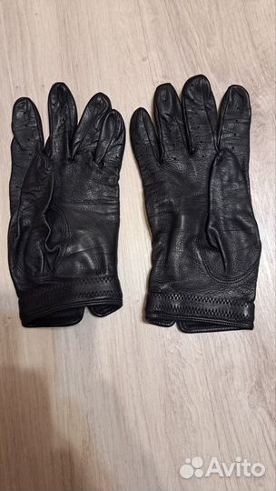 Перчатки женские Prada