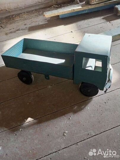 Детская игрушка СССР грузовик