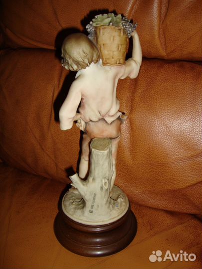 Статуэтка capodimonte G. Armani