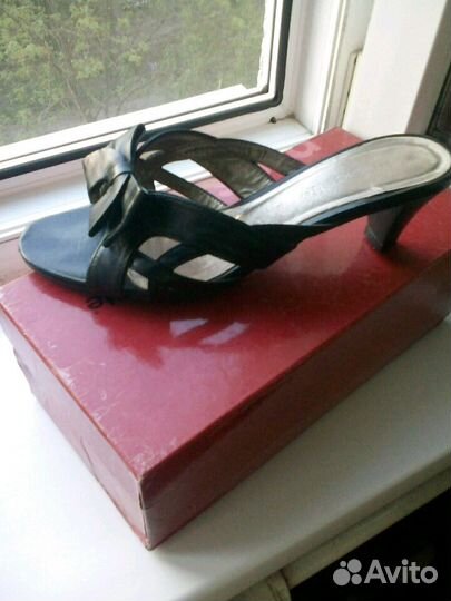 Босоножки Mascotte