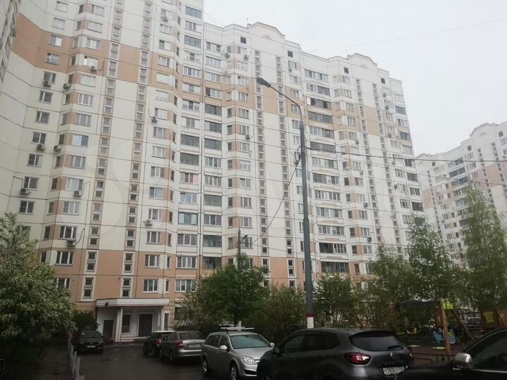 3-к. квартира, 87 м², 9/17 эт.