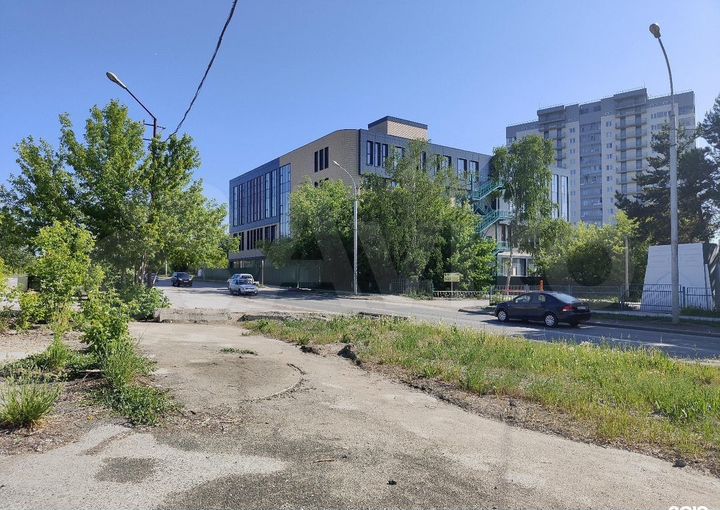 Административное здания 6251 м²