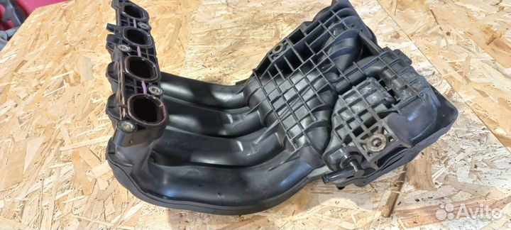 Коллектор впускной Nissan Juke Qashqai Sentra