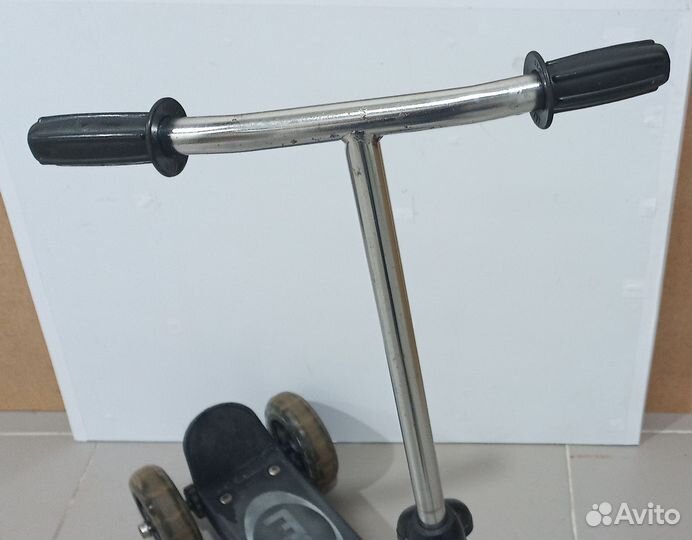 Самокат трёхколёсный детский