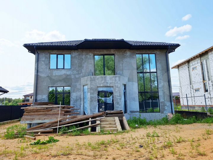 Дом 350 м² на участке 9 сот.