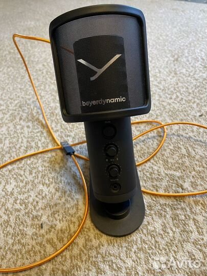 USB-микрофон Beyerdynamic FOX