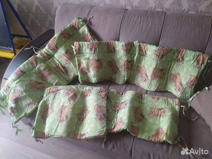 Бортики в кроватку