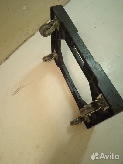 Тележка без верхней площадки и ручки на 4 колесах