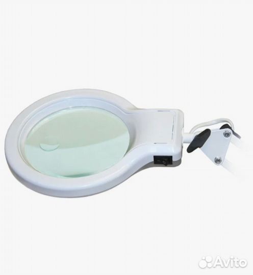 Лампа с лупой на струбцине