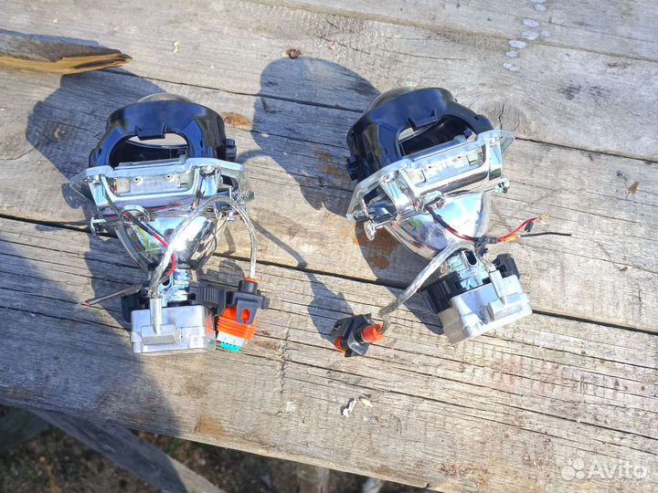 Линзы в фары и лампочки ксенон на ford Focus 3