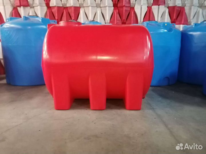 Емкость пластиковая для аграриев