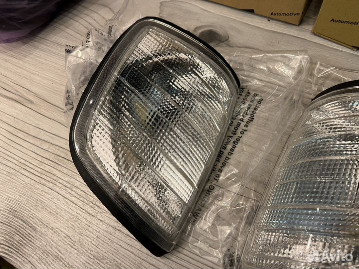 Поворотники w124 новые белые