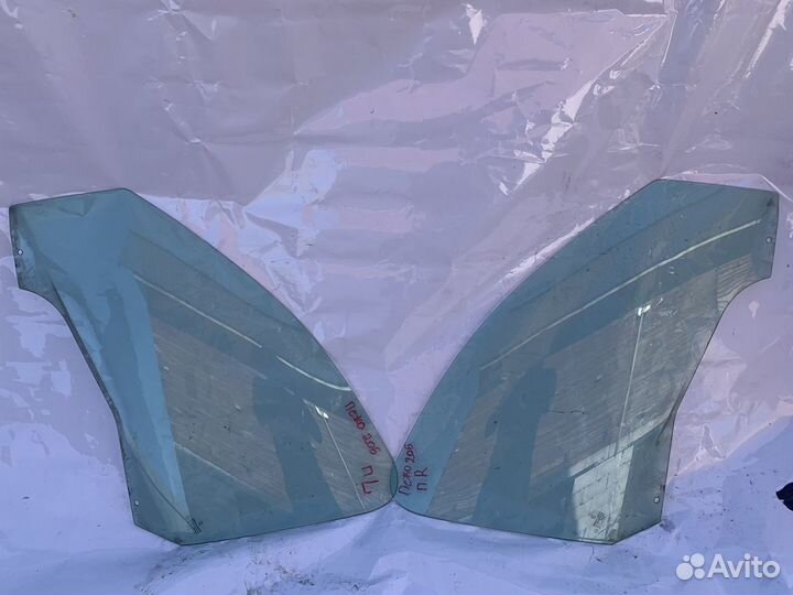 Стекло передней двери, Peugeot 206