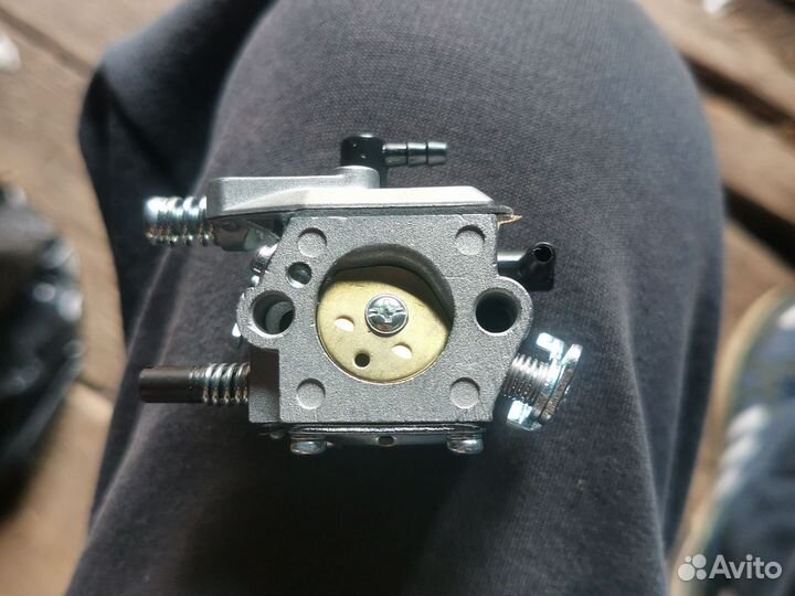 Карбюратор новый для бензопил и тримеров