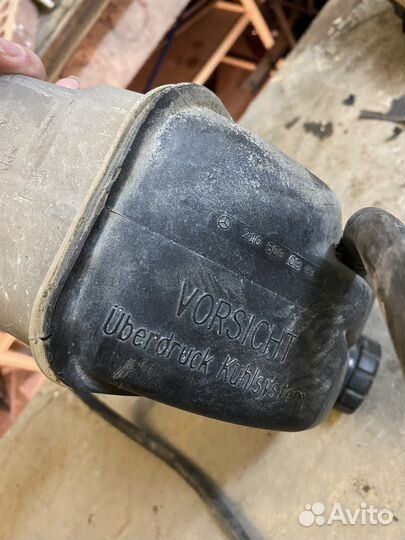 Бачок расширительный mercedes 210