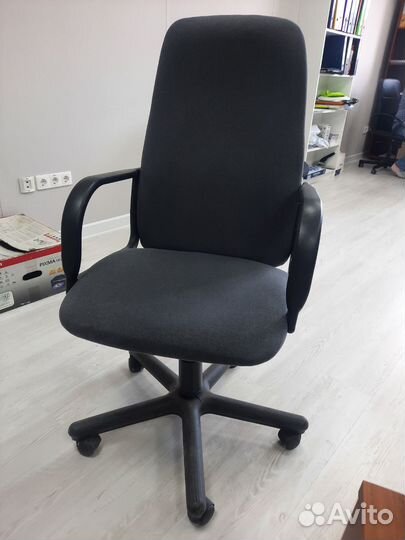 Офисное кресло бу
