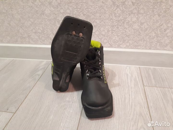 Лыжные ботинки детские