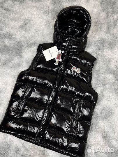 Жилетка Moncler глянцевая