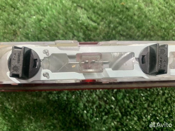 Стоп-сигнал дополнительный Suzuki Escudo TD54W