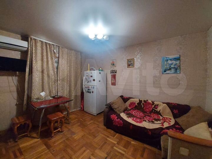 Комната 35 м², 1/3 эт.