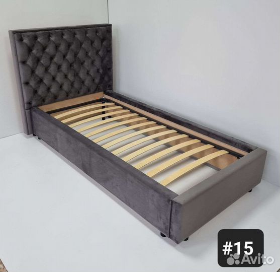 Кровать