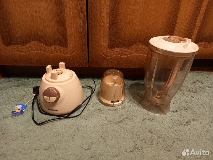 Блендер настольный scarlett SC 4143 бежевый