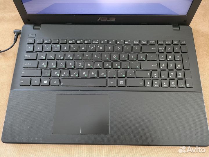Ноутбук asus x552e
