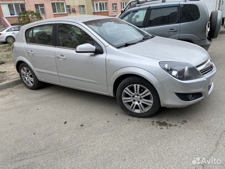 Opel Astra 1.6 МТ, 2008, 140 000 км