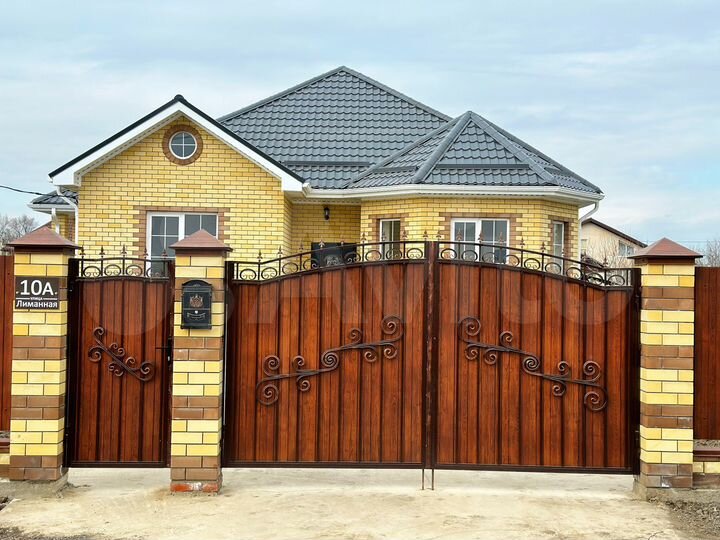 Дом 140 м² на участке 5,5 сот.