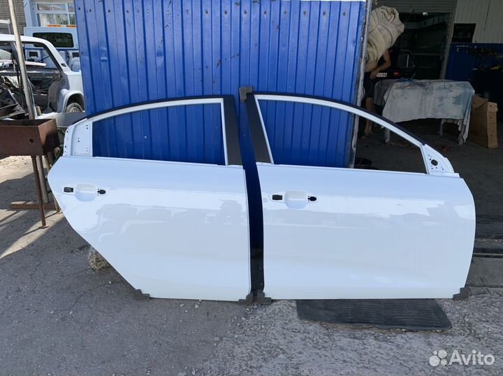 Дверь задняя правая Kia Rio 4 Оригинал 2017-2020