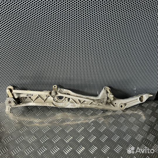 Трапеция стеклоочистителей BMW 7 серия