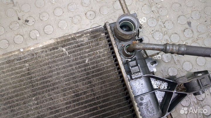 Радиатор охлаждения двигателя Volvo XC70, 2004