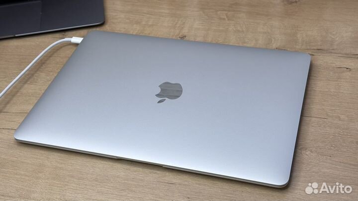 Apple MacBook Air 13