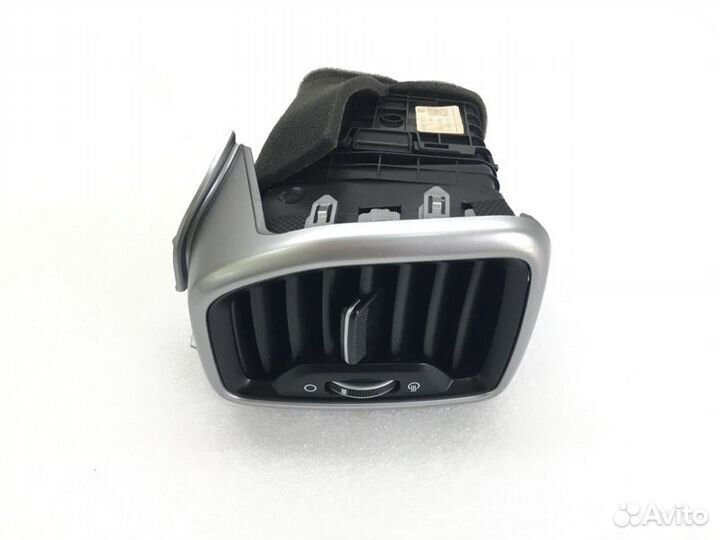 Дефлектор воздушный левый Kia Sportage 4 2.0 2019