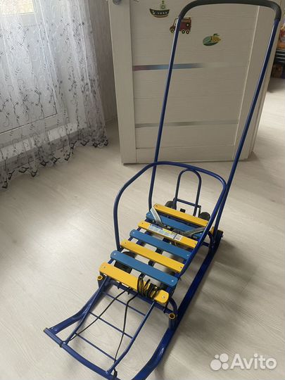 Детские санки на колесах