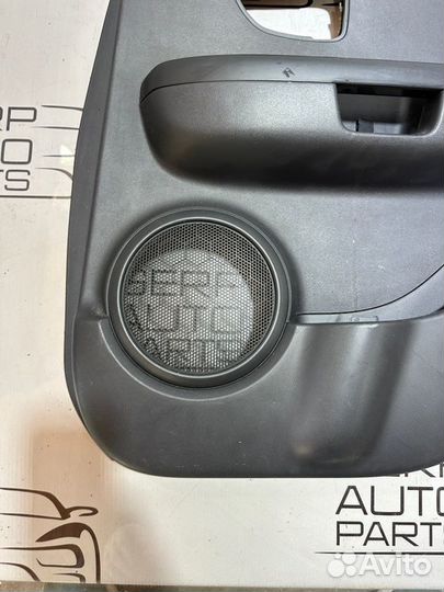 Обшивка двери задняя правая Kia Soul AM G4FC 2009