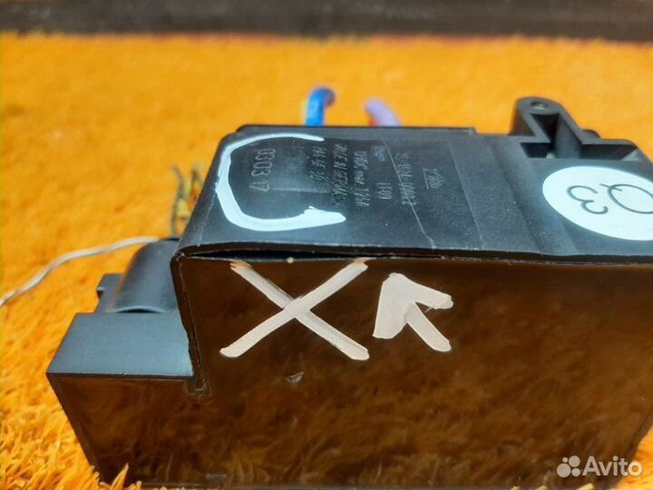 Блок клапанов пневмоподвески Volkswagen Touareg 7L