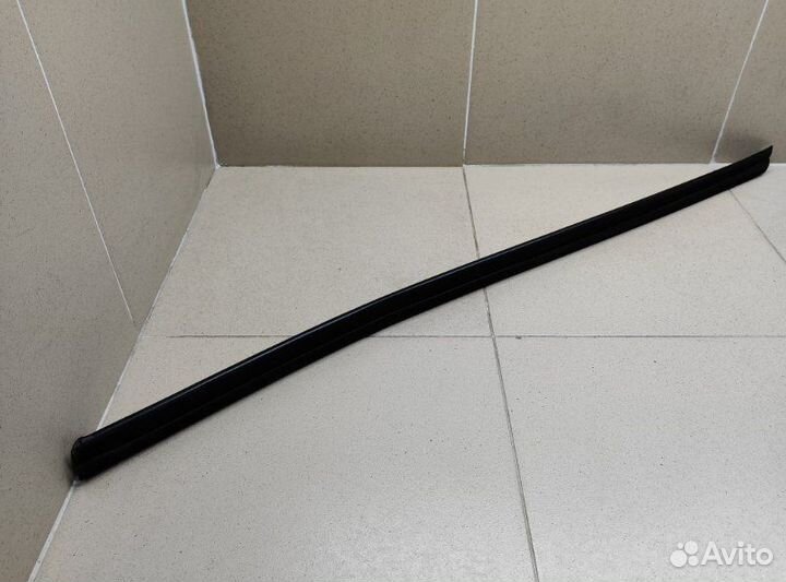 Уплотнитель стекла двери передний левый Kia Rio