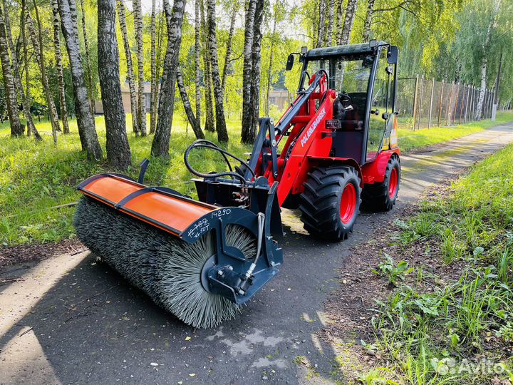 Щетка 1800 мм для погрузчика Polar Badger WL35