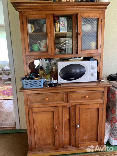 Старинный буфет