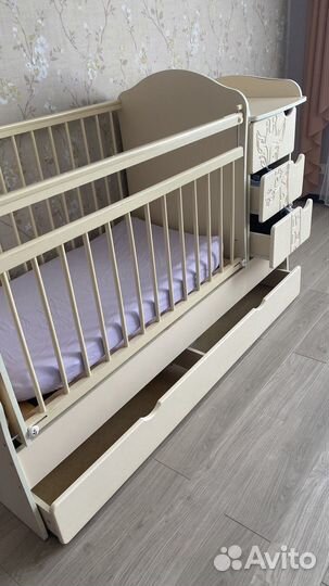 Кровать трансформер с маятником