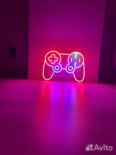 Светильник /Ночник/геймпад/отличное состояние