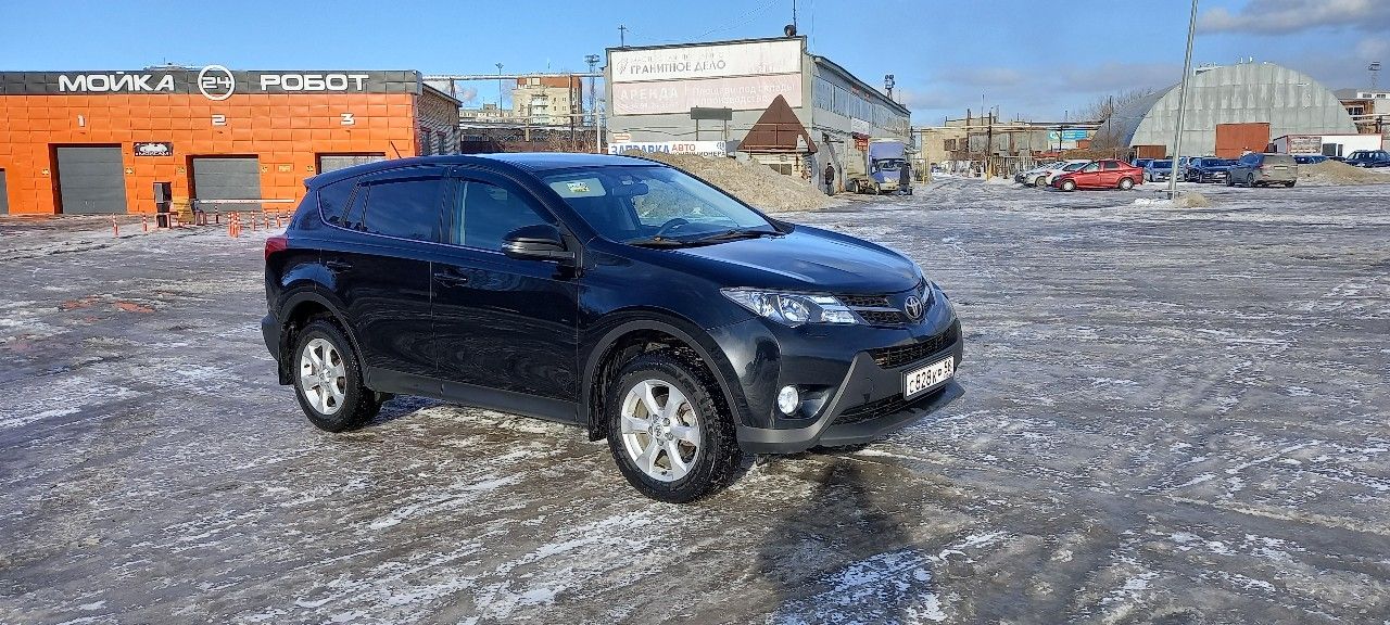 Toyota RAV4: фото владельца