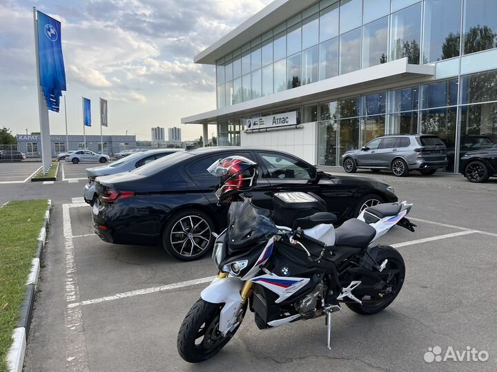Продам мотоцикл BMW S1000R