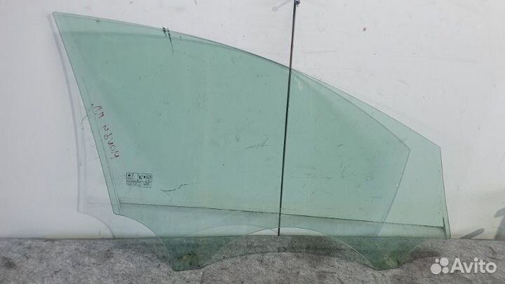 Стекло двери переднее левое Ford Mondeo BD