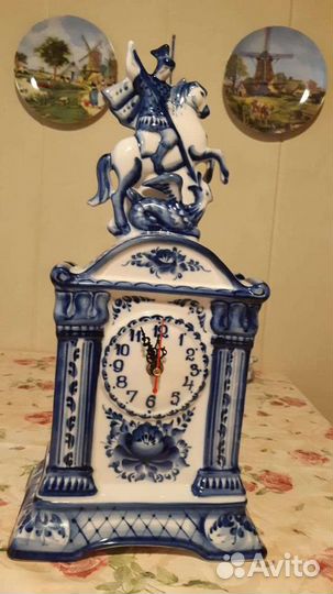 Часы гжель фарфор